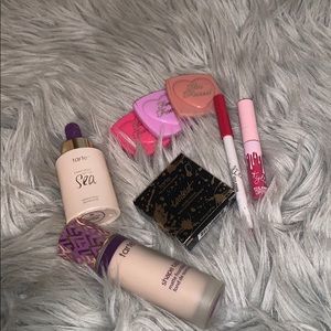 Makeup bundle